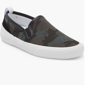 NWT Official Program big boy’s canvas slip on sneakers in camo/black/white Size
